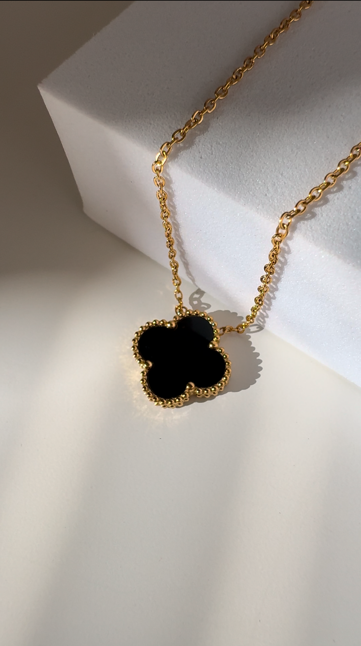 Shreya Black Clover Necklace