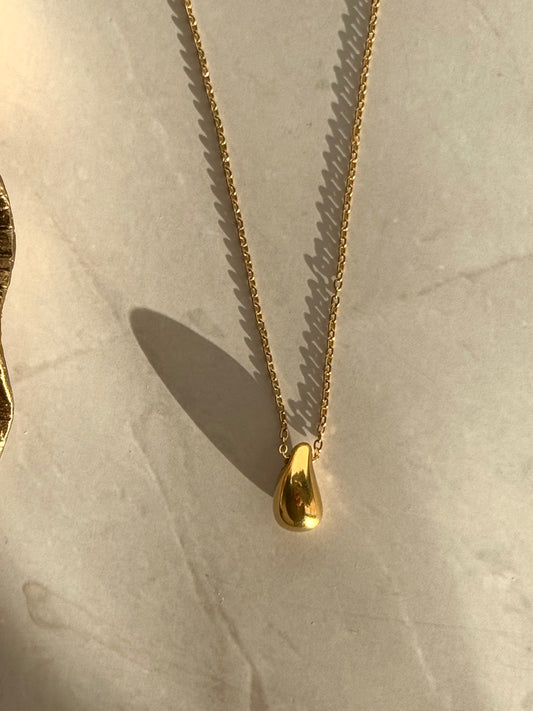 Eira Gold Teardrop Necklace