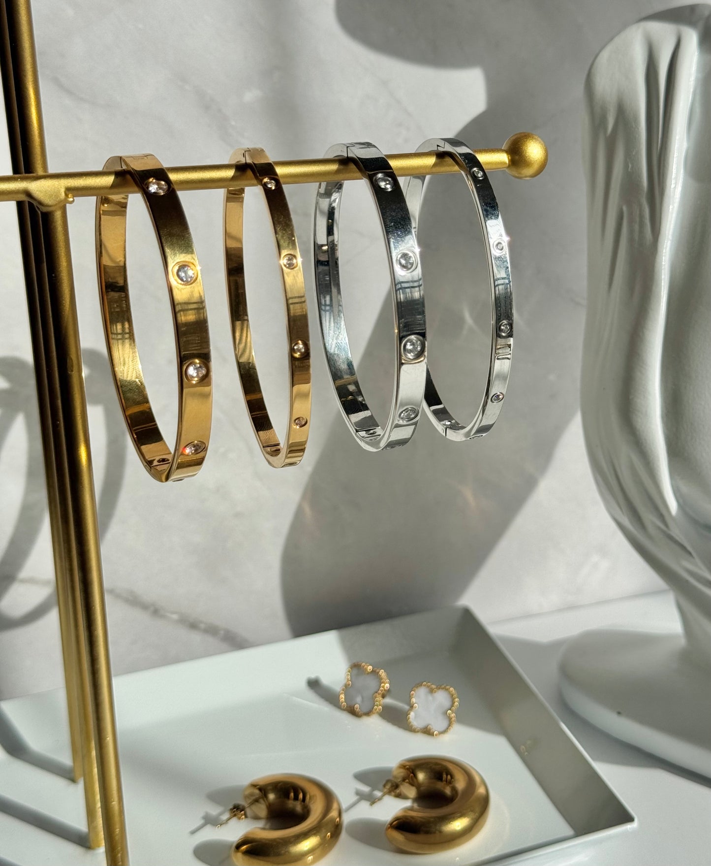 Eleanor Gold Bangle Bracelet