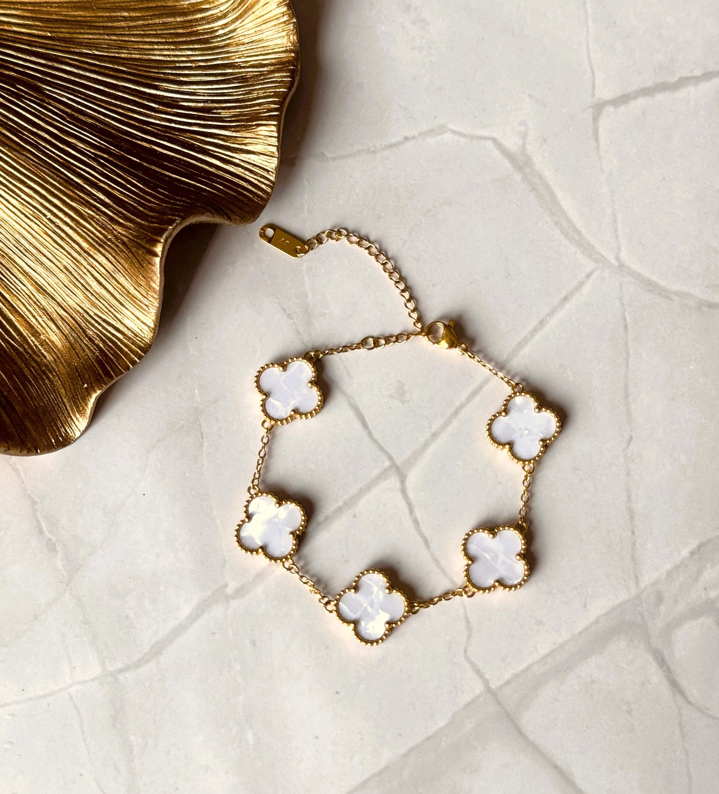 Shreya White Clover Bracelet